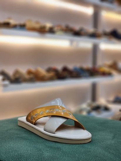 صورة شرقي اكس مطرز مديل س 57